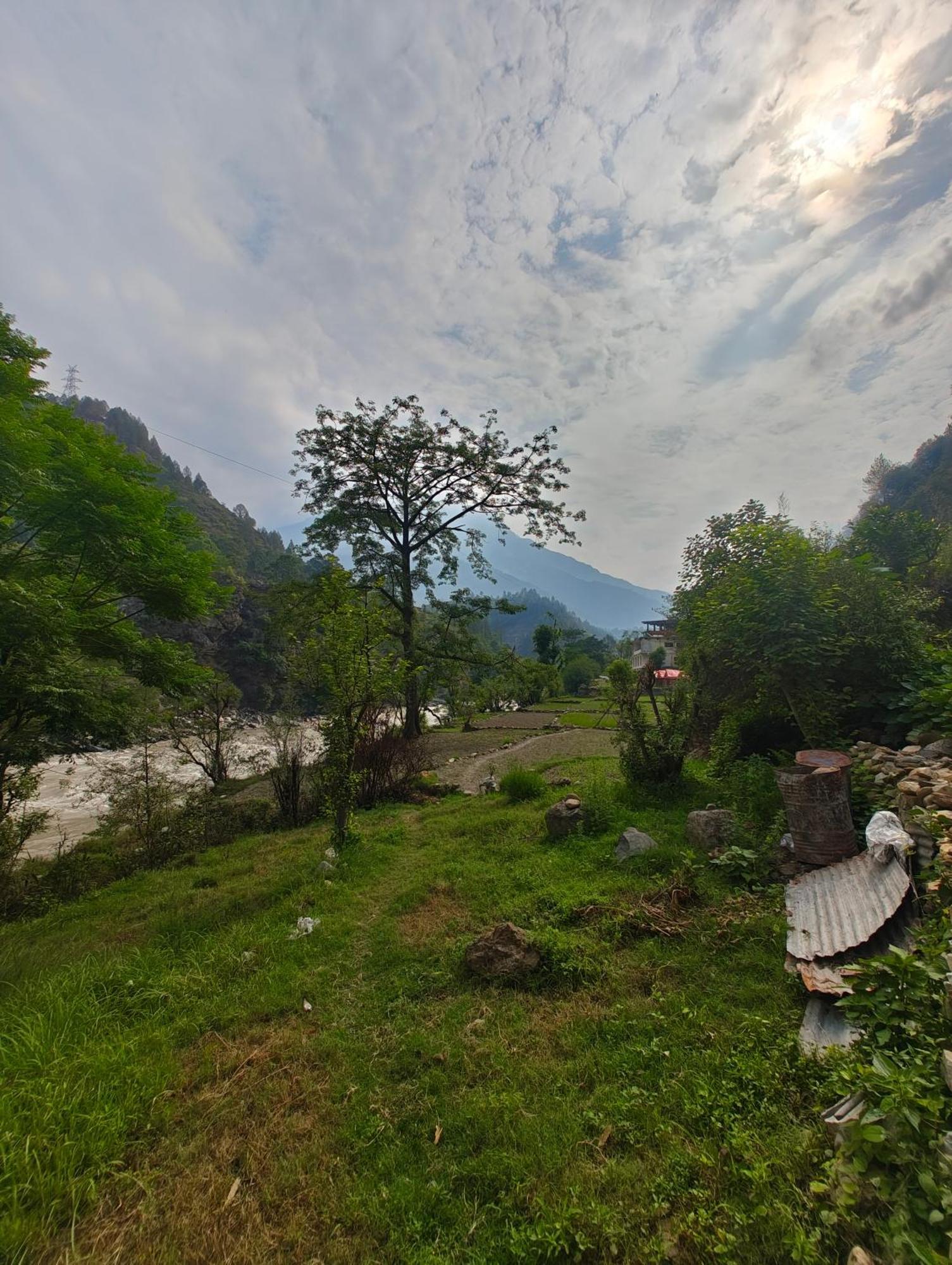 Hotel Abhishek Chamoli Exterior photo